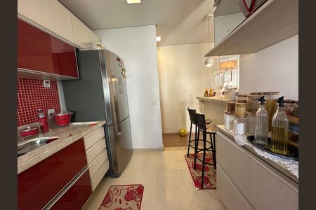 Apartamento à venda com 58m², 2 quartos e 2 vagasCozinha