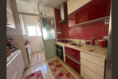 Apartamento à venda com 58m², 2 quartos e 2 vagasCozinha