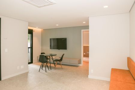 Apartamento para alugar com 1 quarto, 70m² em Sumaré, São Paulo