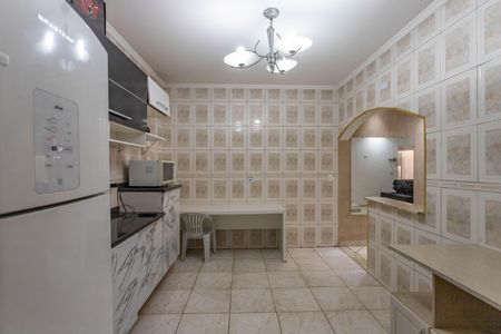 Casa à venda com 120m², 2 quartos e 2 vagasCozinha 