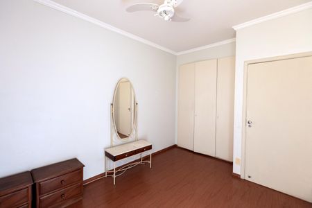 Apartamento à venda com 130m², 3 quartos e 1 vagaQuarto 2