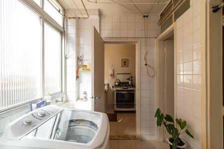 Apartamento à venda com 117m², 3 quartos e 1 vagaÁrea de Serviço