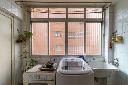 Apartamento à venda com 117m², 3 quartos e 1 vagaÁrea de Serviço