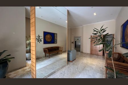 Apartamento à venda com 195m², 3 quartos e 4 vagasHall de entrada