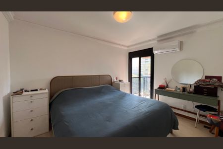 Apartamento à venda com 195m², 3 quartos e 4 vagasSuíte 3