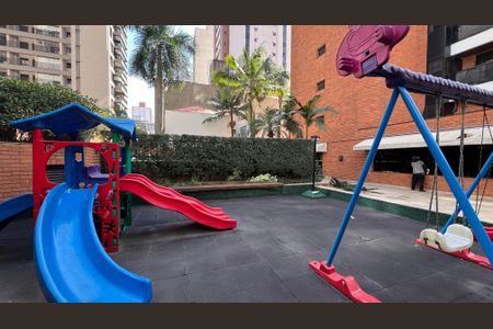 Apartamento à venda com 195m², 3 quartos e 4 vagasPlayground