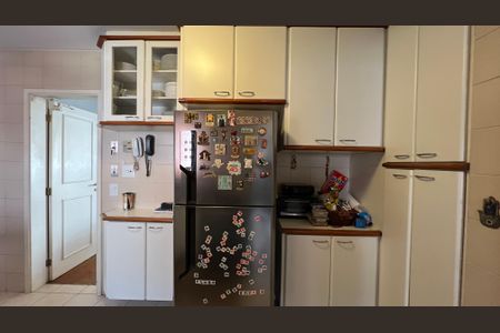 Apartamento à venda com 195m², 3 quartos e 4 vagasCozinha