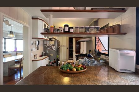 Apartamento à venda com 195m², 3 quartos e 4 vagasCozinha