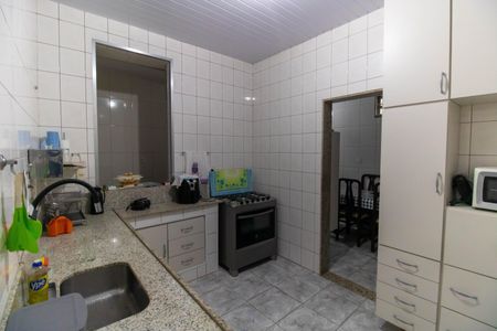 Casa à venda com 230m², 3 quartos e 3 vagas Casa à venda com 230m², 3 quartos e 3 vagasCozinha