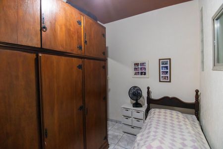 Casa à venda com 230m², 3 quartos e 3 vagas Casa à venda com 230m², 3 quartos e 3 vagasQuarto 3