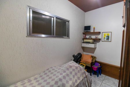 Casa à venda com 230m², 3 quartos e 3 vagas Casa à venda com 230m², 3 quartos e 3 vagasQuarto 3