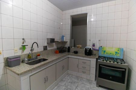 Casa à venda com 230m², 3 quartos e 3 vagas Casa à venda com 230m², 3 quartos e 3 vagasCozinha