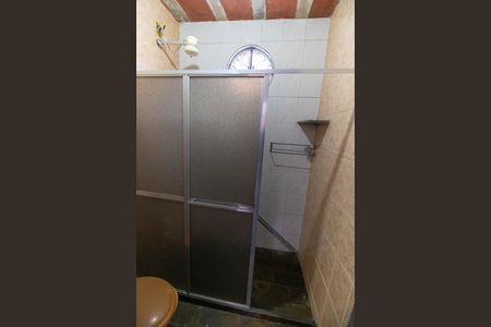 Casa à venda com 230m², 3 quartos e 3 vagas Casa à venda com 230m², 3 quartos e 3 vagasBanheiro Externo