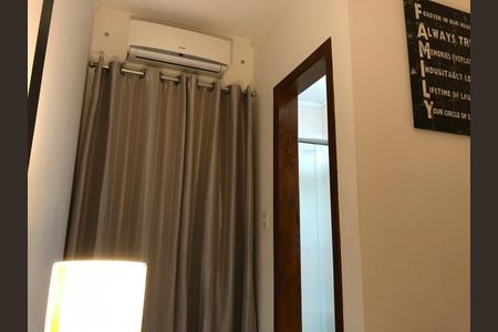 Casa à venda com 84m², 2 quartos e 1 vaga