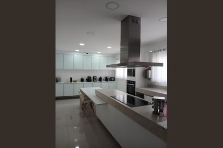 Casa à venda com 398m², 3 quartos e 5 vagasCOZINHA