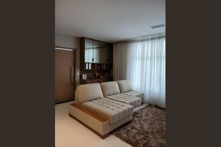 Casa à venda com 398m², 3 quartos e 5 vagasSALA