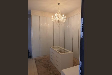 Casa à venda com 398m², 3 quartos e 5 vagasQUARTO