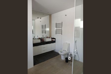 Casa à venda com 398m², 3 quartos e 5 vagasBANHEIRO