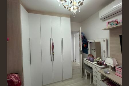 Apartamento à venda com 80m², 2 quartos e 2 vagasQuarto