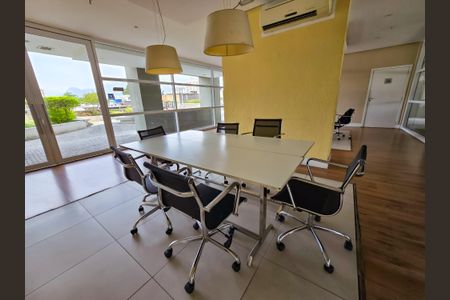 Apartamento à venda com 80m², 2 quartos e 2 vagasÁrea comum - Salão de festas