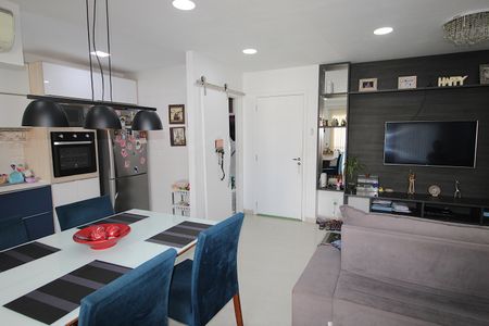 Apartamento à venda com 80m², 2 quartos e 2 vagasSala