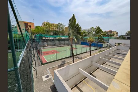 Apartamento à venda com 80m², 2 quartos e 2 vagasÁrea comum - Campo de futebol