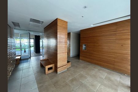 Apartamento à venda com 80m², 2 quartos e 2 vagasHall de entrada