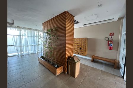 Apartamento à venda com 80m², 2 quartos e 2 vagasHall de entrada