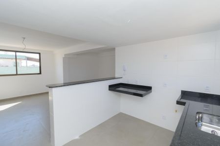 Apartamento à venda com 160m², 3 quartos e 2 vagas Apartamento à venda com 160m², 3 quartos e 2 vagasCozinha e Área de Serviço