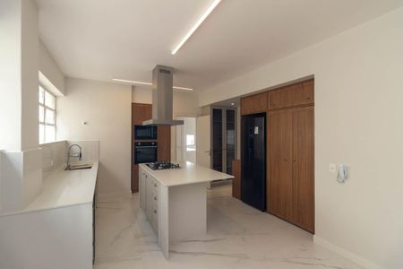 Apartamento para alugar com 230m², 3 quartos e 2 vagasCozinha