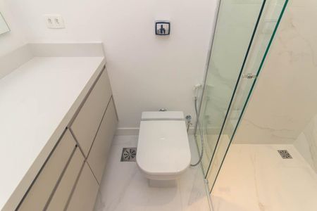 Apartamento para alugar com 230m², 3 quartos e 2 vagasBanheiro 3 - Suíte