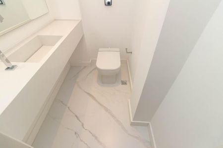 Apartamento para alugar com 230m², 3 quartos e 2 vagasLavabo