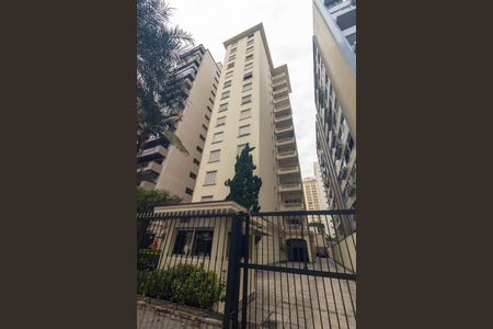 Apartamento para alugar com 230m², 3 quartos e 2 vagasFachada