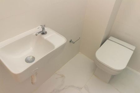 Apartamento para alugar com 230m², 3 quartos e 2 vagasBanheiro de Serviço