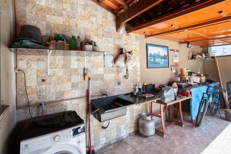 Casa à venda com 140m², 3 quartos e 2 vagas Casa à venda com 140m², 3 quartos e 2 vagasÁrea de Serviço