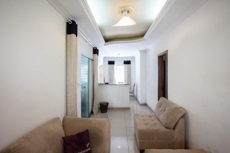 Casa à venda com 140m², 3 quartos e 2 vagas Casa à venda com 140m², 3 quartos e 2 vagasSala