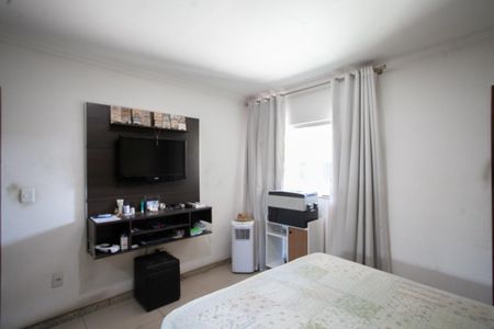 Casa à venda com 140m², 3 quartos e 2 vagas Casa à venda com 140m², 3 quartos e 2 vagasSuíte