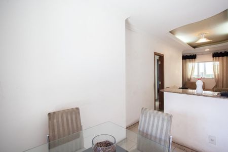 Casa à venda com 140m², 3 quartos e 2 vagas Casa à venda com 140m², 3 quartos e 2 vagasSala de Jantar