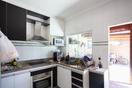 Casa à venda com 140m², 3 quartos e 2 vagas Casa à venda com 140m², 3 quartos e 2 vagasCozinha