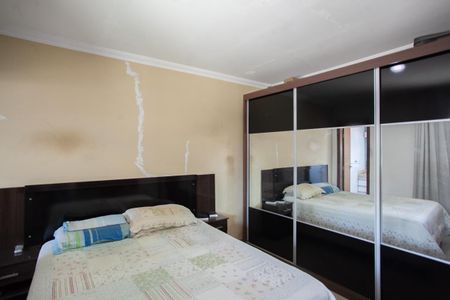 Casa à venda com 140m², 3 quartos e 2 vagas Casa à venda com 140m², 3 quartos e 2 vagasSuíte