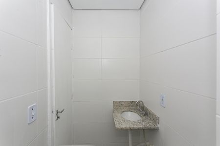 Apartamento à venda com 40m², 2 quartos e sem vaga Apartamento à venda com 40m², 2 quartos e sem vagaBanheiro
