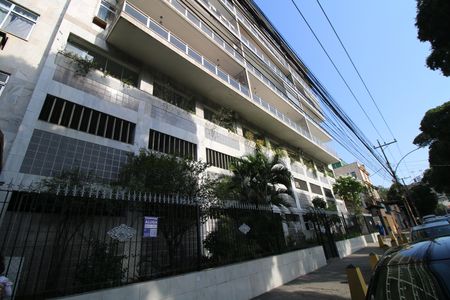 Apartamento para alugar com 78m², 2 quartos e 1 vagaFachada do Prédio