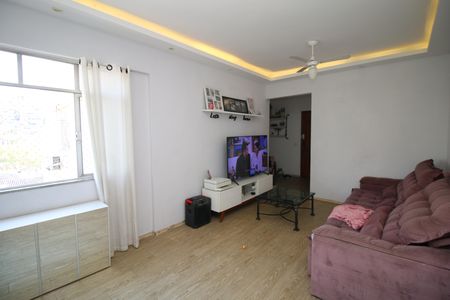 Apartamento para alugar com 78m², 2 quartos e 1 vagaSala