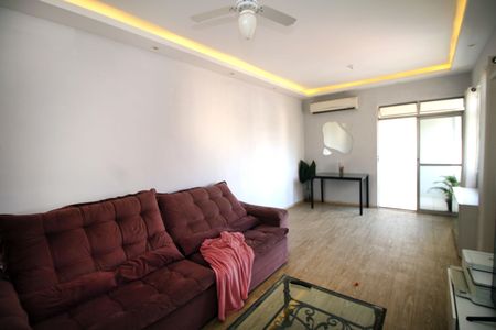 Apartamento para alugar com 2 quartos, 78m² em Ramos, Rio de Janeiro