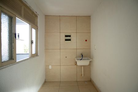 Casa para alugar com 65m², 2 quartos e 1 vagaÁrea de Serviço