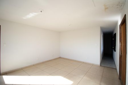 Casa para alugar com 65m², 2 quartos e 1 vagaSala/Cozinha