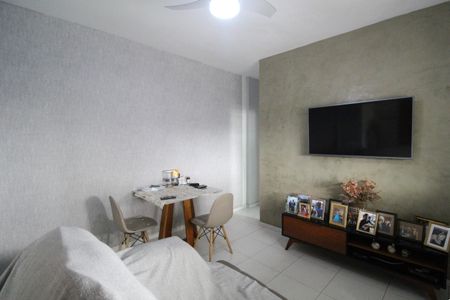 Apartamento à venda com 82m², 2 quartos e 1 vagaSala