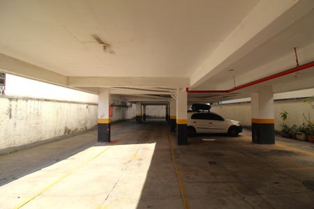 Apartamento à venda com 82m², 2 quartos e 1 vagaEstacionamento coberto 