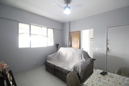 Apartamento à venda com 82m², 2 quartos e 1 vagaSala