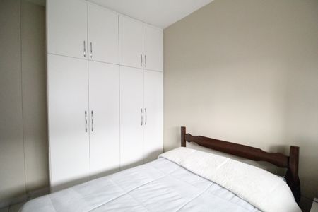 Apartamento à venda com 82m², 2 quartos e 1 vagaQuarto 2